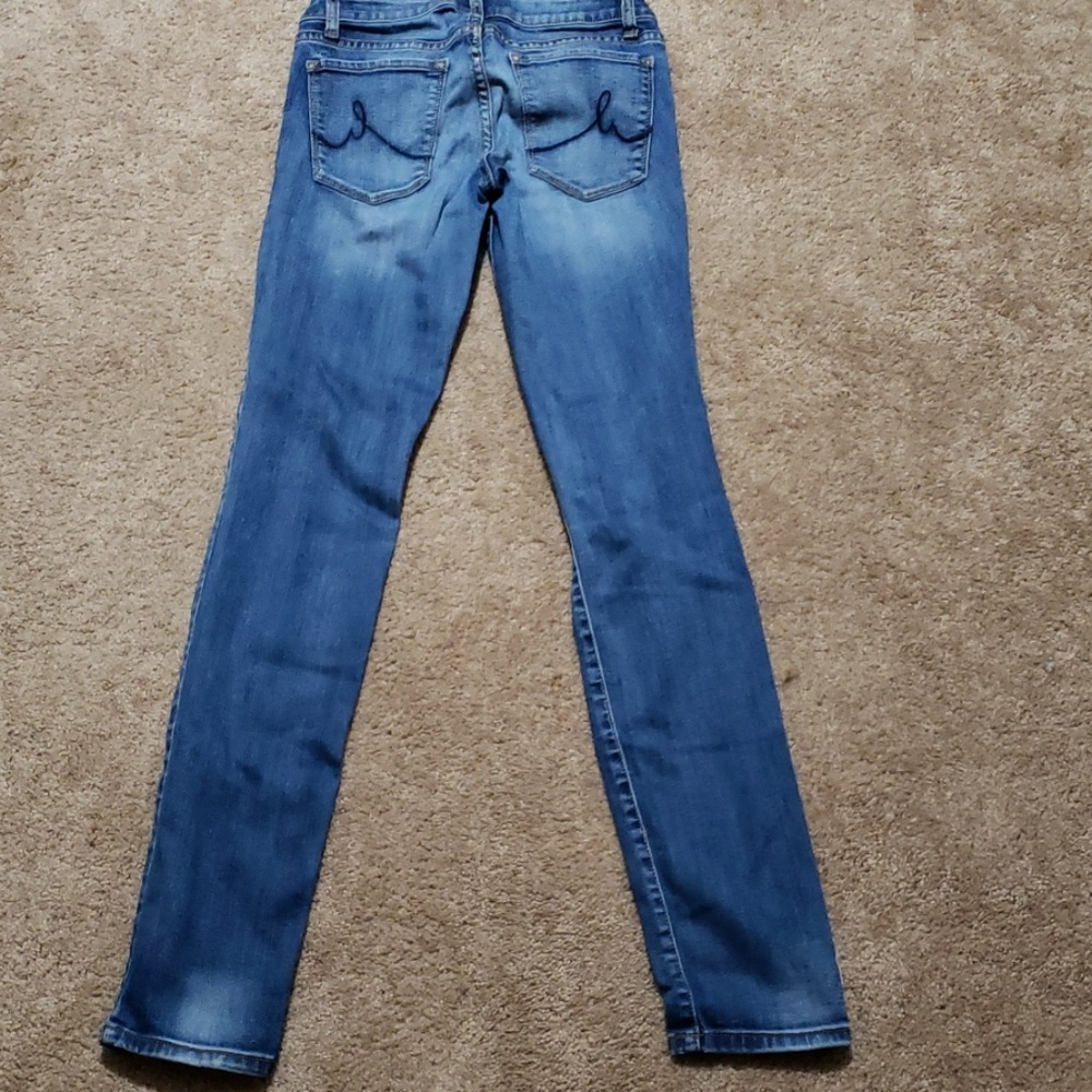 Jeans - Picture 2 of 4